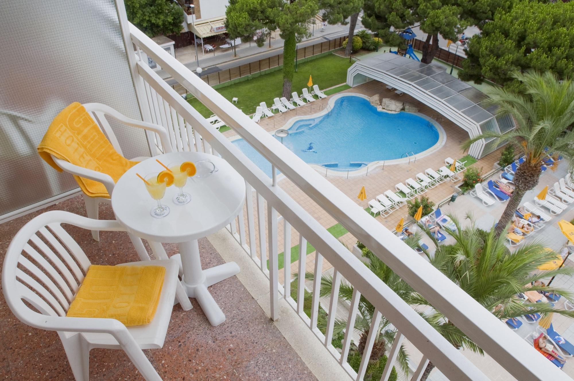 Ght Oasis Park & 4*