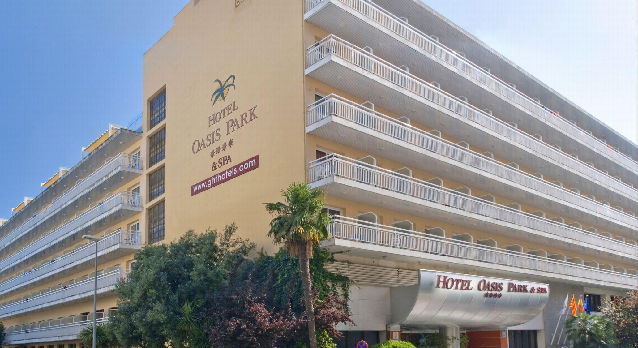 Ght Oasis Park & 4*