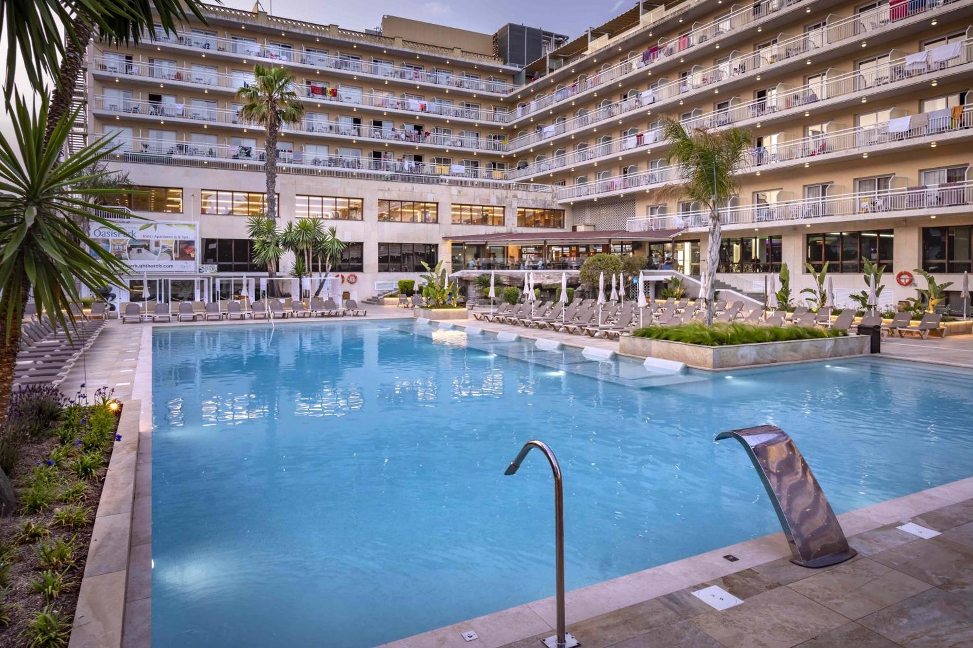 Ght Oasis Park & Hotel 4*